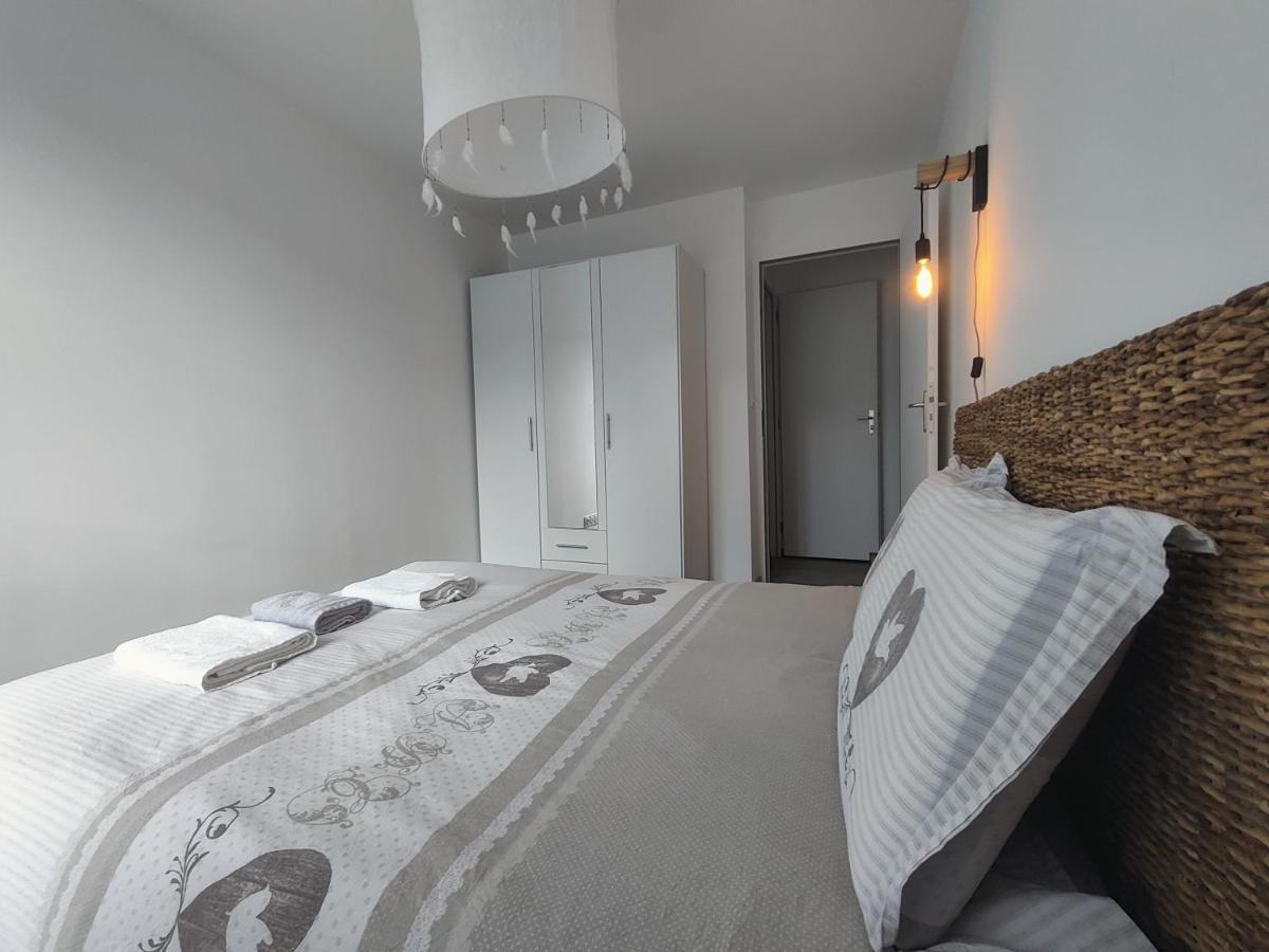 Appartement T3 Plume Hyper Centre D'Ernée Exteriör bild